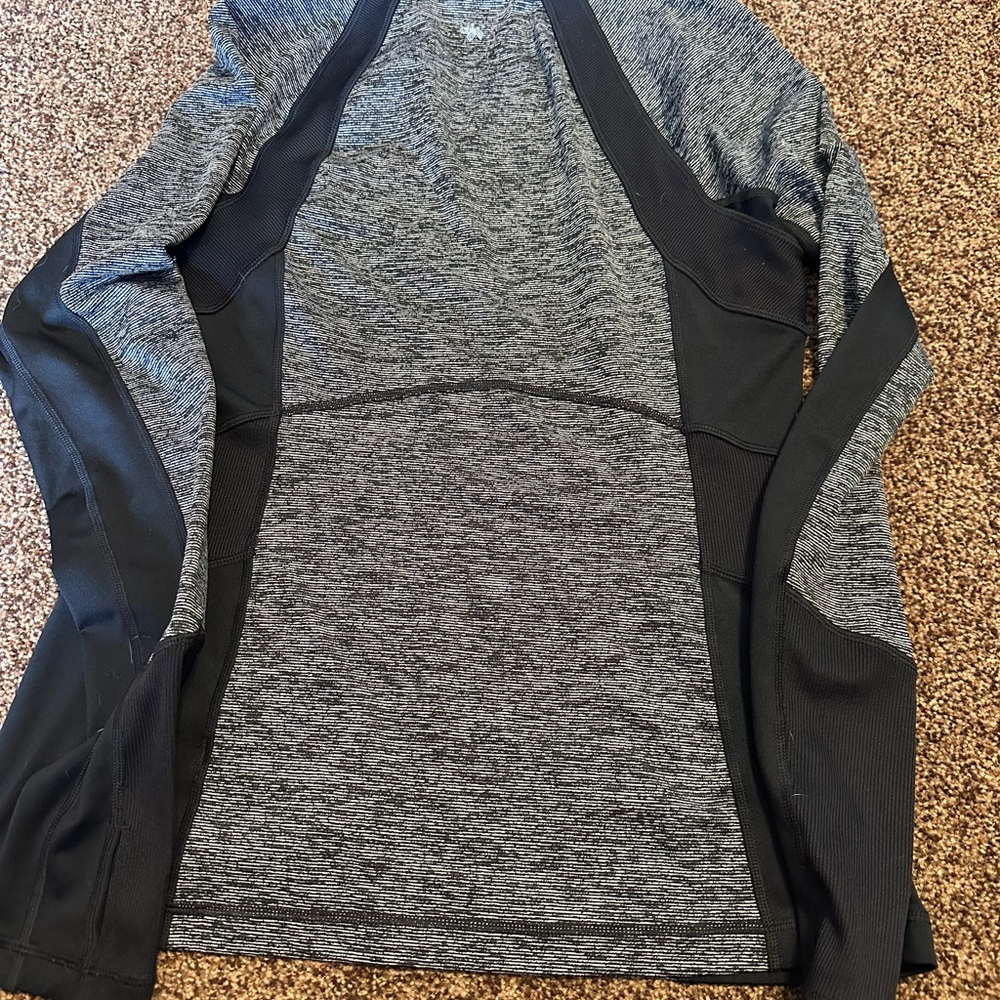 Tek Gear Gray and Black Women’s Jacket - Picture 3 of 5